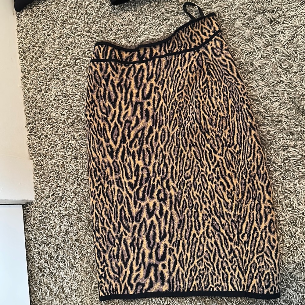 Leopard print pencil skirt